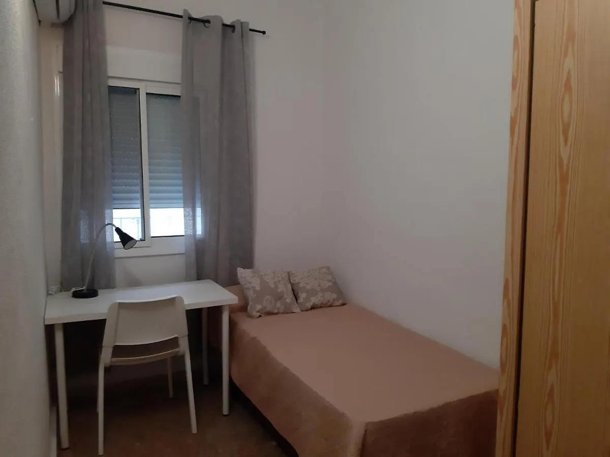 アパート マラガExcelente Apartamento Huelinアパートメント